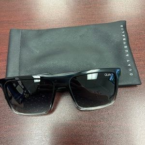 Black Quay plastic square sunglasses